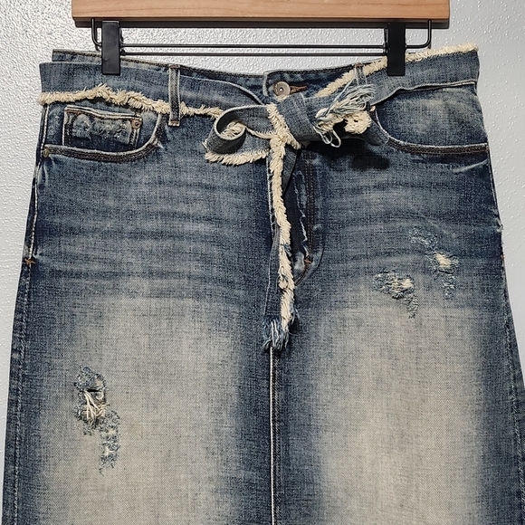 CULT OF INDIVIDUALITY Denim Skirt Womens Size 28 LONG Distressed Ripped Grunge - Picture 3 of 16